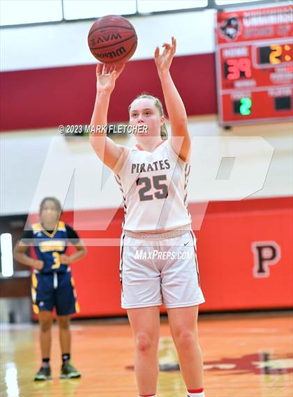 Thumbnail 2 in Lindenwold vs Cinnaminson (NJSIAA South Group 2 Round 1) photogallery.