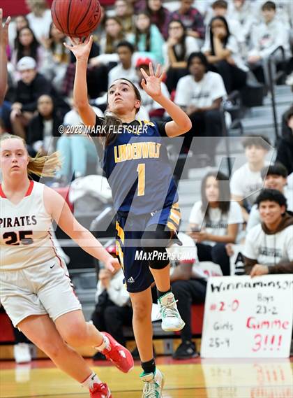 Thumbnail 2 in Lindenwold vs Cinnaminson (NJSIAA South Group 2 Round 1) photogallery.