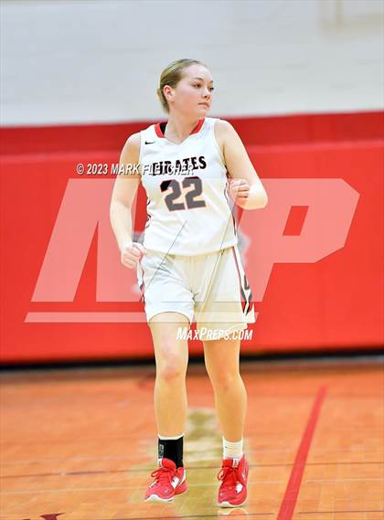 Thumbnail 1 in Lindenwold vs Cinnaminson (NJSIAA South Group 2 Round 1) photogallery.