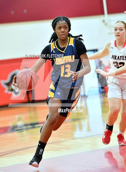 Thumbnail 1 in Lindenwold vs Cinnaminson (NJSIAA South Group 2 Round 1) photogallery.