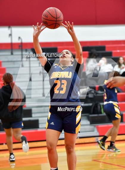 Thumbnail 1 in Lindenwold vs Cinnaminson (NJSIAA South Group 2 Round 1) photogallery.
