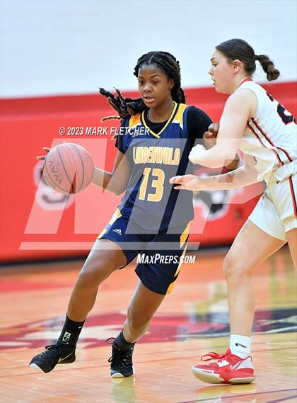 Thumbnail 1 in Lindenwold vs Cinnaminson (NJSIAA South Group 2 Round 1) photogallery.