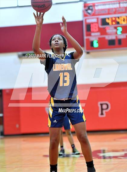 Thumbnail 1 in Lindenwold vs Cinnaminson (NJSIAA South Group 2 Round 1) photogallery.