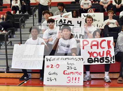 Thumbnail 3 in Lindenwold vs Cinnaminson (NJSIAA South Group 2 Round 1) photogallery.