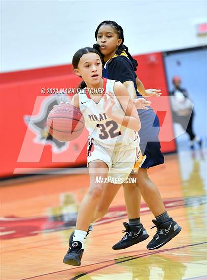 Thumbnail 2 in Lindenwold vs Cinnaminson (NJSIAA South Group 2 Round 1) photogallery.
