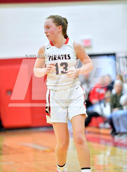 Thumbnail 3 in Lindenwold vs Cinnaminson (NJSIAA South Group 2 Round 1) photogallery.