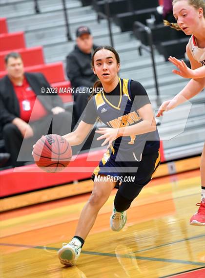 Thumbnail 1 in Lindenwold vs Cinnaminson (NJSIAA South Group 2 Round 1) photogallery.