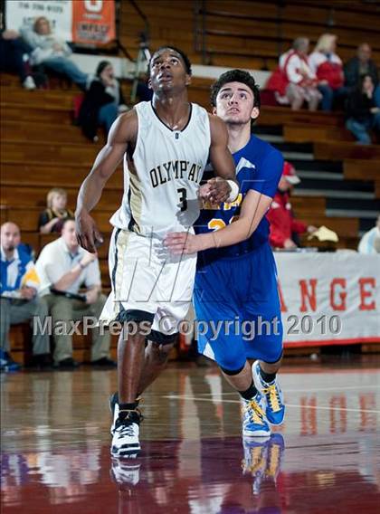 Thumbnail 2 in Olympian vs. San Dimas (Orange Holiday Classic) photogallery.