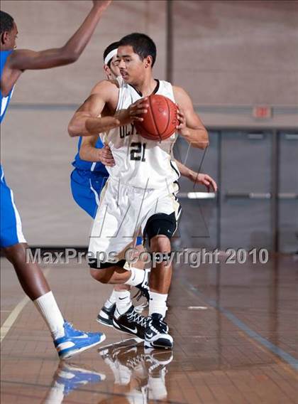 Thumbnail 2 in Olympian vs. San Dimas (Orange Holiday Classic) photogallery.