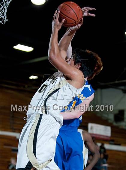 Thumbnail 1 in Olympian vs. San Dimas (Orange Holiday Classic) photogallery.