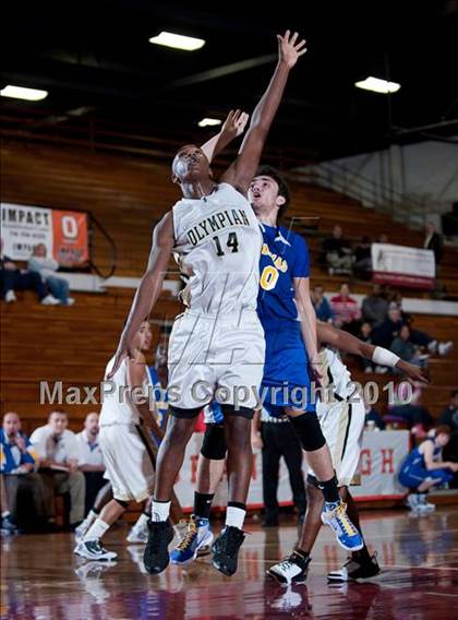 Thumbnail 2 in Olympian vs. San Dimas (Orange Holiday Classic) photogallery.