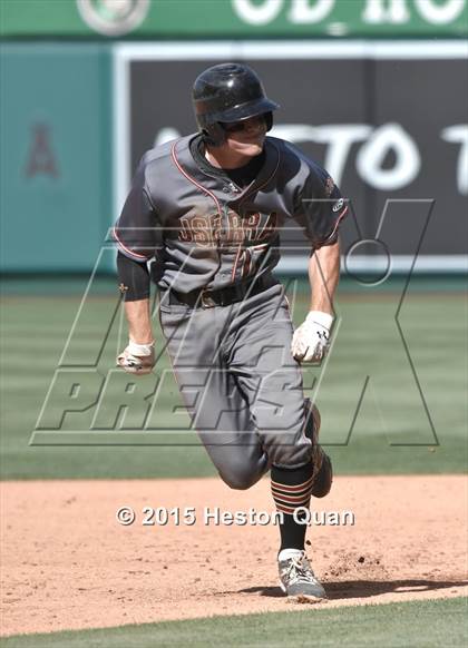 Thumbnail 2 in JSerra Catholic vs. St. John Bosco photogallery.