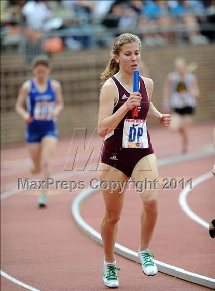 Thumbnail 1 in 117th Penn Relays (Girls 4x800 Large Schools Event 106) photogallery.
