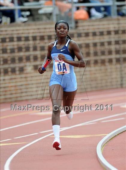Thumbnail 2 in 117th Penn Relays (Girls 4x800 Large Schools Event 106) photogallery.