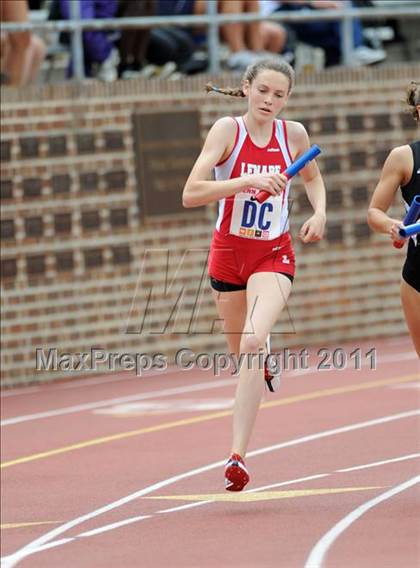 Thumbnail 2 in 117th Penn Relays (Girls 4x800 Large Schools Event 106) photogallery.