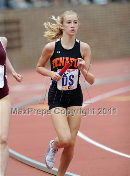 Thumbnail 1 in 117th Penn Relays (Girls 4x800 Large Schools Event 106) photogallery.