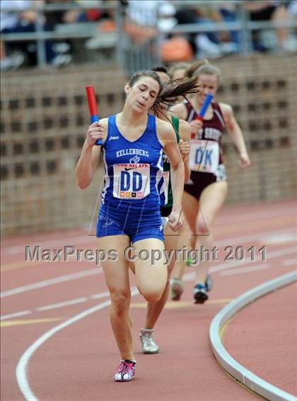 Thumbnail 3 in 117th Penn Relays (Girls 4x800 Large Schools Event 106) photogallery.