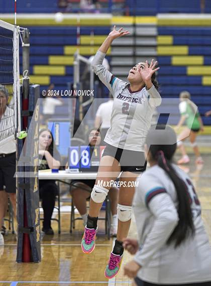 Thumbnail 3 in Santa Fe vs Shiprock (Tourtnament of Champions at Santa Fe High) photogallery.