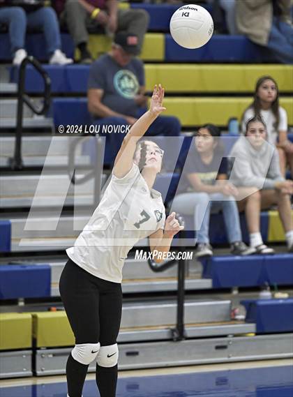 Thumbnail 3 in Santa Fe vs Shiprock (Tourtnament of Champions at Santa Fe High) photogallery.