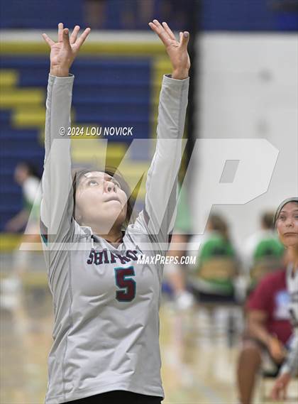 Thumbnail 2 in Santa Fe vs Shiprock (Tourtnament of Champions at Santa Fe High) photogallery.