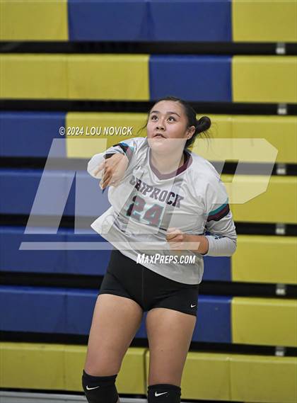 Thumbnail 3 in Santa Fe vs Shiprock (Tourtnament of Champions at Santa Fe High) photogallery.