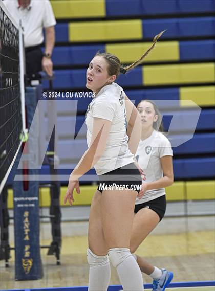 Thumbnail 2 in Santa Fe vs Shiprock (Tourtnament of Champions at Santa Fe High) photogallery.