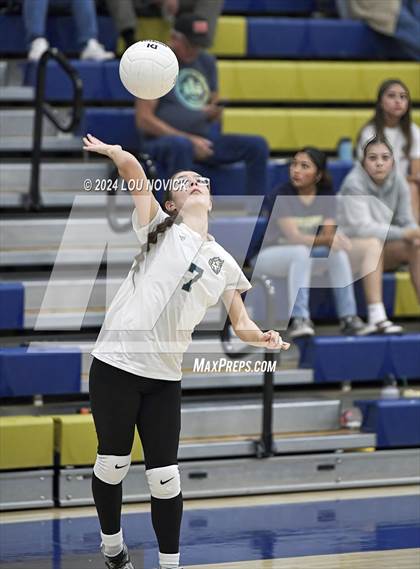 Thumbnail 2 in Santa Fe vs Shiprock (Tourtnament of Champions at Santa Fe High) photogallery.