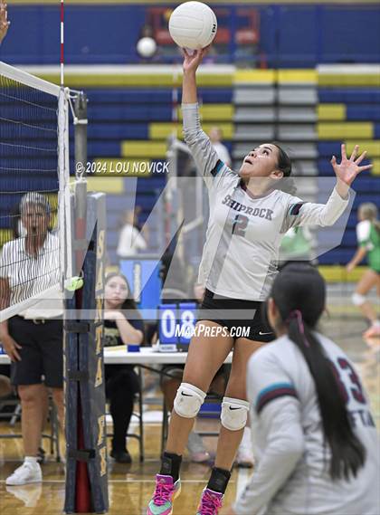 Thumbnail 1 in Santa Fe vs Shiprock (Tourtnament of Champions at Santa Fe High) photogallery.