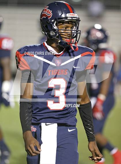 Thumbnail 1 in Madison Central @ South Panola photogallery.