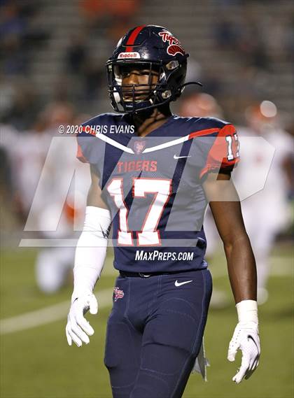 Thumbnail 1 in Madison Central @ South Panola photogallery.