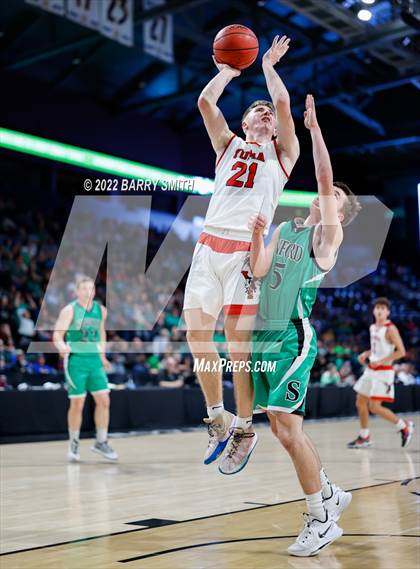 Thumbnail 1 in Sanford vs. Yuma (CHSAA 2A Boys Championship) photogallery.