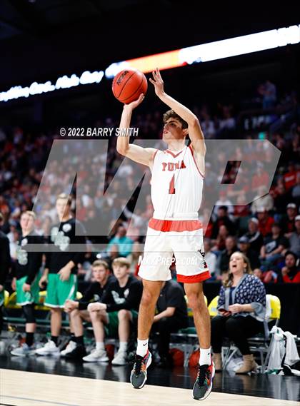 Thumbnail 2 in Sanford vs. Yuma (CHSAA 2A Boys Championship) photogallery.