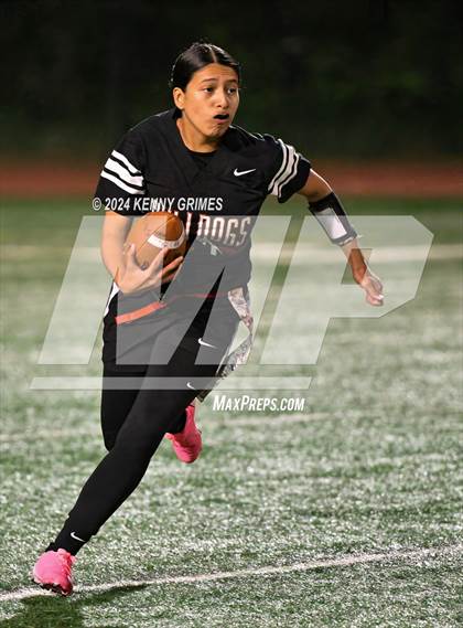 Thumbnail 3 in Tri-Cities @ Lakeside photogallery.