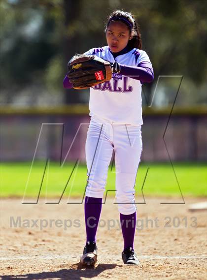 Thumbnail 1 in Foster vs Galveston Ball (1st Capitol Classic) photogallery.