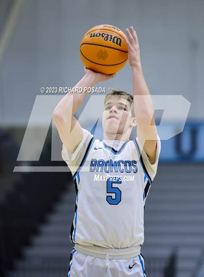 Thumbnail 1 in Arroyo Grande @ Clovis North photogallery.