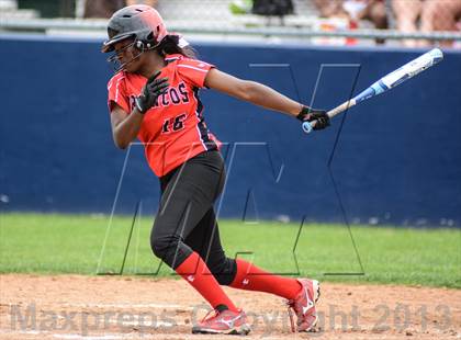 Thumbnail 2 in Mansfield Legacy vs Lovejoy (UIL 4A Regional Final) photogallery.