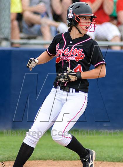 Thumbnail 3 in Mansfield Legacy vs Lovejoy (UIL 4A Regional Final) photogallery.