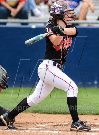 Thumbnail 3 in Mansfield Legacy vs Lovejoy (UIL 4A Regional Final) photogallery.