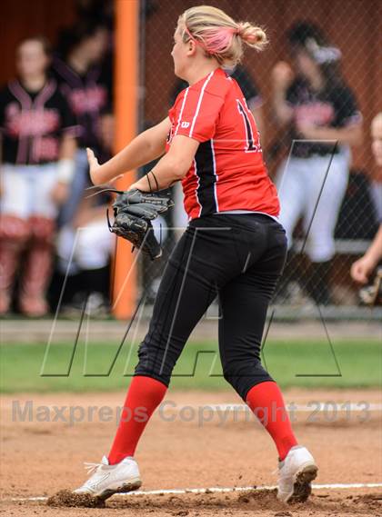 Thumbnail 2 in Mansfield Legacy vs Lovejoy (UIL 4A Regional Final) photogallery.