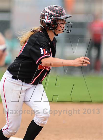 Thumbnail 3 in Mansfield Legacy vs Lovejoy (UIL 4A Regional Final) photogallery.