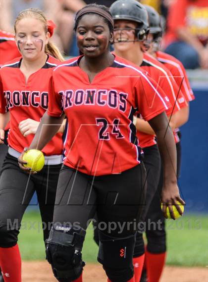 Thumbnail 2 in Mansfield Legacy vs Lovejoy (UIL 4A Regional Final) photogallery.