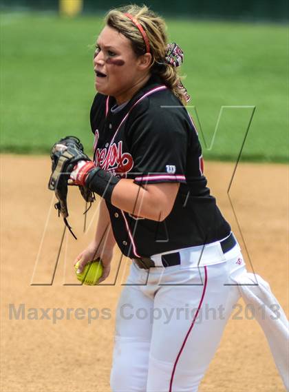 Thumbnail 2 in Mansfield Legacy vs Lovejoy (UIL 4A Regional Final) photogallery.
