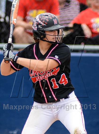 Thumbnail 3 in Mansfield Legacy vs Lovejoy (UIL 4A Regional Final) photogallery.