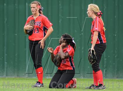 Thumbnail 3 in Mansfield Legacy vs Lovejoy (UIL 4A Regional Final) photogallery.