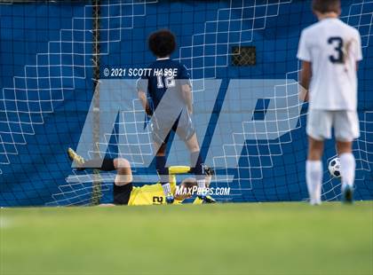 Thumbnail 3 in Grand Ledge v East Lansing photogallery.