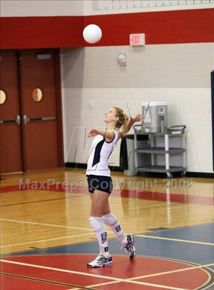 Thumbnail 2 in Kingwood vs Clements (Nike Volleyball Classic) photogallery.