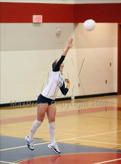Thumbnail 1 in Kingwood vs Clements (Nike Volleyball Classic) photogallery.