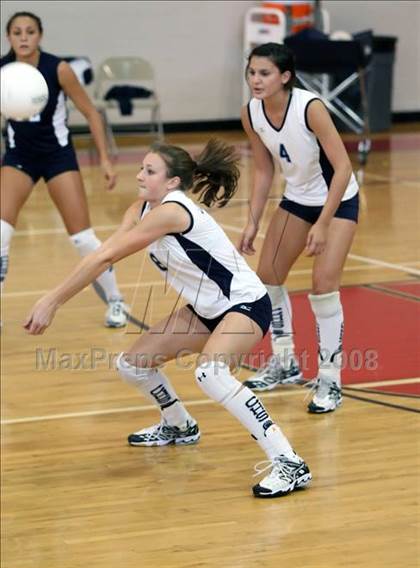 Thumbnail 3 in Kingwood vs Clements (Nike Volleyball Classic) photogallery.