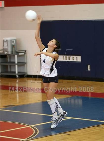 Thumbnail 3 in Kingwood vs Clements (Nike Volleyball Classic) photogallery.