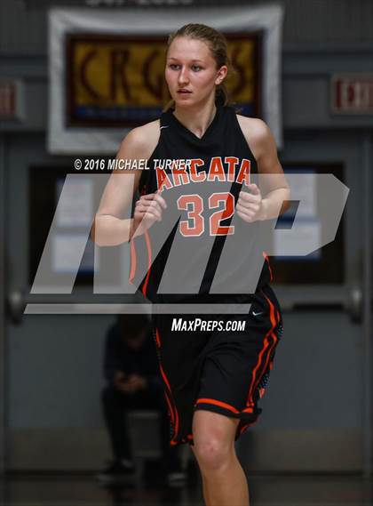 Thumbnail 1 in Foothill vs. Arcata photogallery.